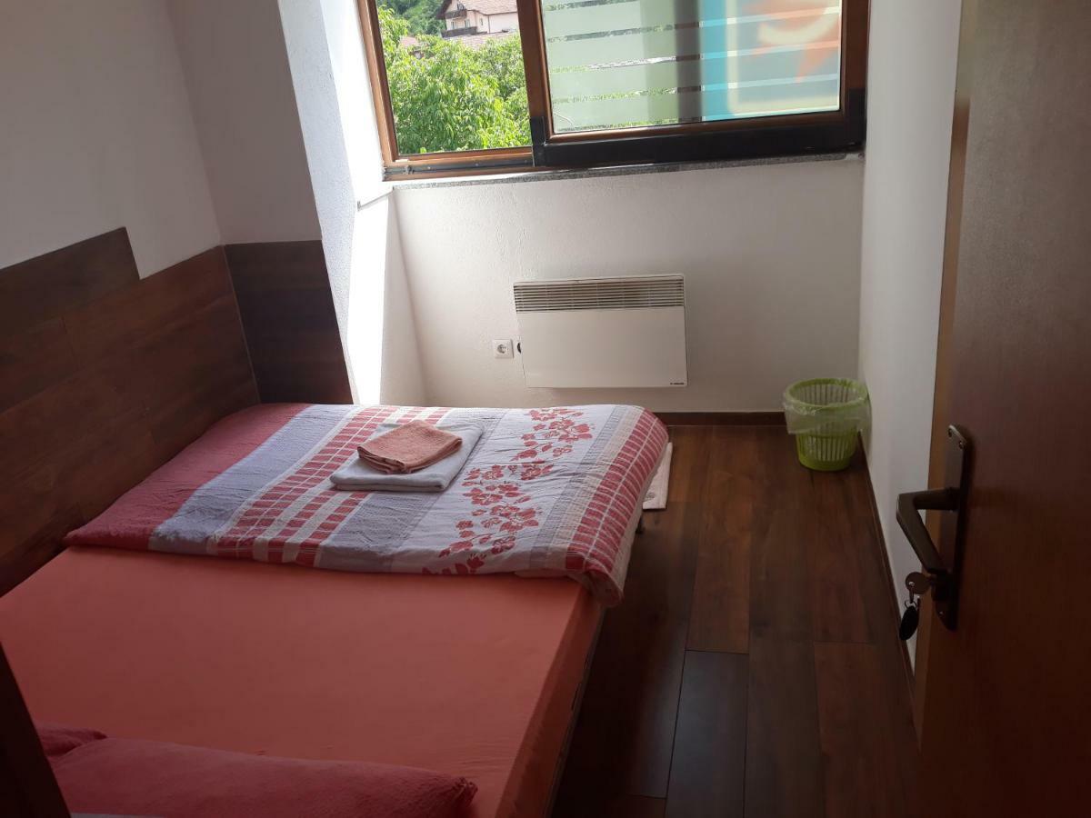 Sobe Sa Kupatilom Jajce Dış mekan fotoğraf
